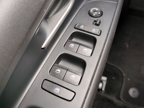 Certified 2024 Hyundai Elantra SEL image 20