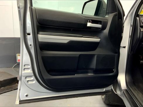 Used 2019 Toyota Tundra SR5 AWD/4WD image 21