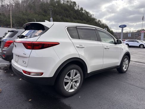 Used 2019 Kia Sportage LX image 14