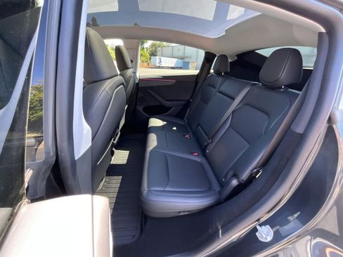 Used 2026 Tesla Model Y 2WD image 5