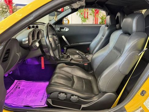 Used 2005 Nissan 350Z Touring RWD image 23