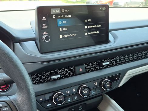 New 2026 Honda Accord SE image 22