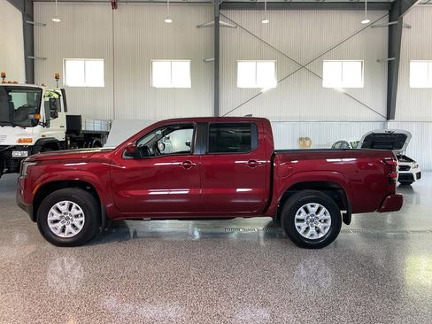Used 2024 Nissan Frontier SV w/ SV Convenience Package AWD/4WD image 4