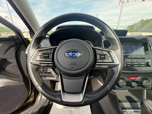 Used 2023 Subaru Forester Premium AWD/4WD image 8