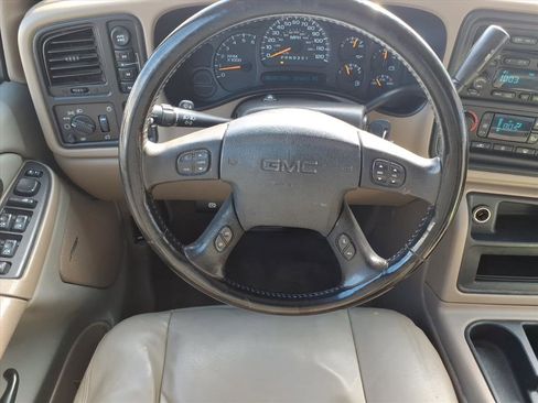 Used 2006 GMC Sierra 1500 SLT w/ Onstar Plus Package image 6