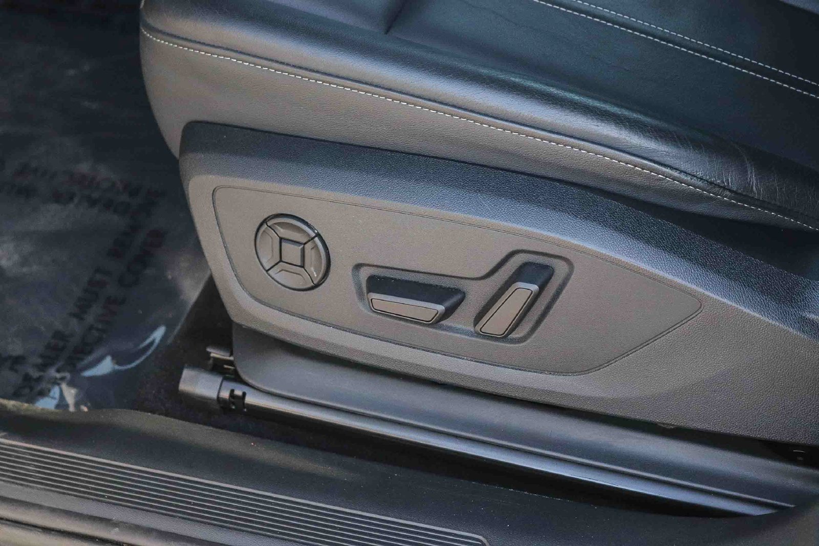 Certified 2023 Audi Q4 e-tron Premium w/ Convenience Package AWD/4WD image 24