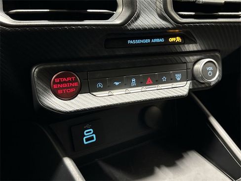 Used 2025 Ford Mustang Coupe image 17