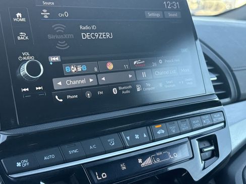 Used 2025 Honda Odyssey Sport-L image 22