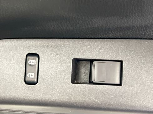 Used 2016 Toyota RAV4 LE FWD image 29