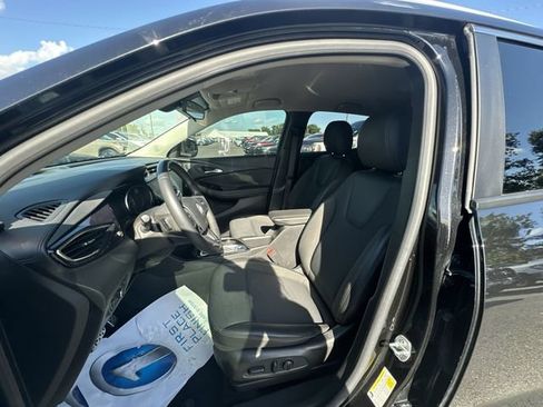 Used 2023 Buick Encore GX Select w/ Sport Touring Package FWD image 14