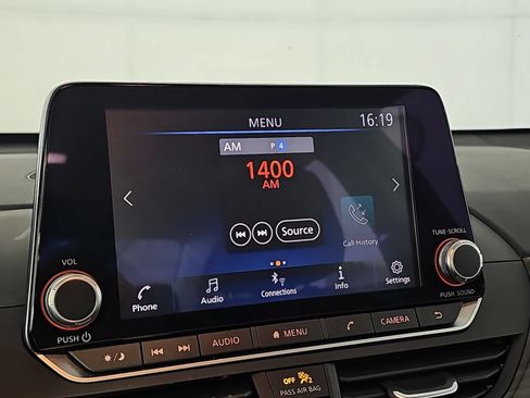 Certified 2024 Nissan Altima 2.5 SV FWD image 20