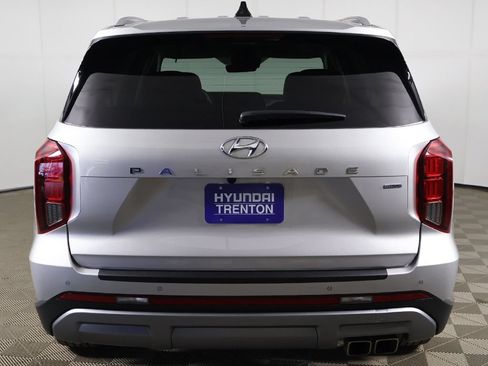 Certified 2025 Hyundai Palisade SEL AWD/4WD image 17