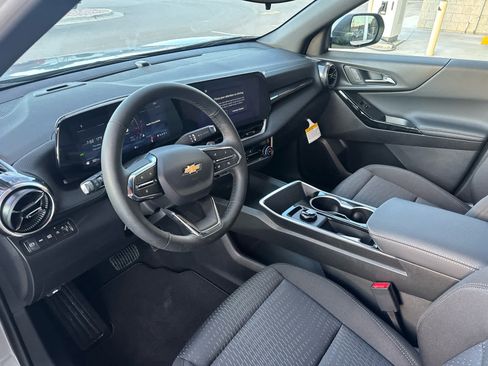 New 2026 Chevrolet Equinox LT image 25