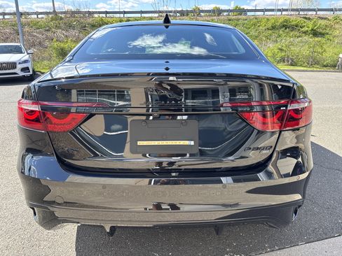 Used 2022 Jaguar XF R-Dynamic SE AWD/4WD image 5