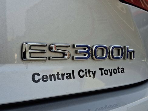 Used 2016 Lexus ES 300h image 34