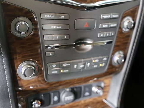 Used 2017 Nissan Armada Platinum w/ Interior Lighting Package image 18