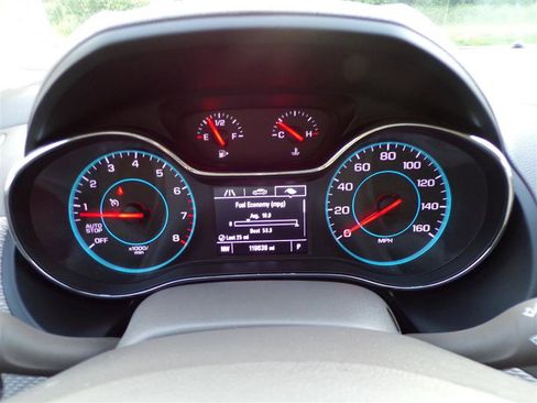 Used 2017 Chevrolet Cruze LT image 33