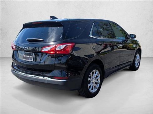 Used 2020 Chevrolet Equinox LT w/ LPO, Blackout Package image 5