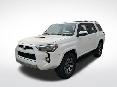 Used 2018 Toyota 4Runner TRD Off-Road Premium AWD/4WD image 12