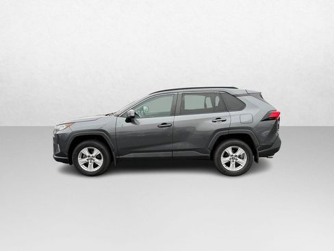 Used 2021 Toyota RAV4 XLE image 2