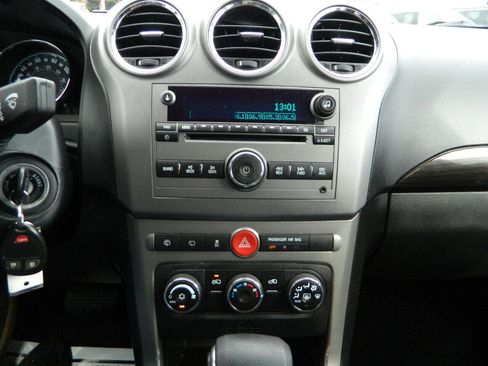 Used 2015 Chevrolet Captiva Sport LS image 18