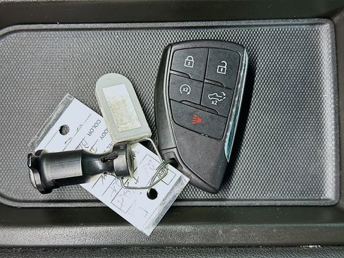 Used 2024 Chevrolet Silverado 1500 Custom Trail Boss w/ Midnight Edition image 35