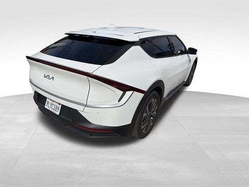 Used 2024 Kia EV6 Light image 4