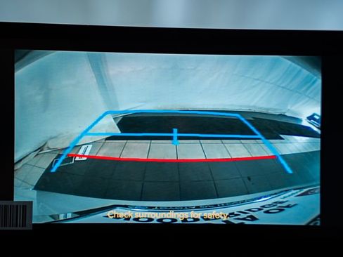 New 2026 Toyota Sienna XLE image 43