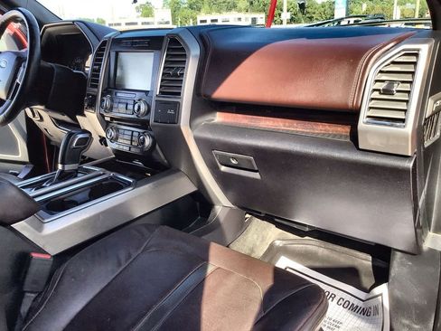 Used 2015 Ford F150 Platinum w/ Equipment Group 701A Luxury image 30