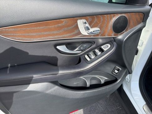 Used 2018 Mercedes-Benz GLC 300 image 10