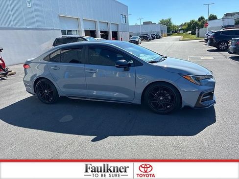 Used 2022 Toyota Corolla SE FWD image 4