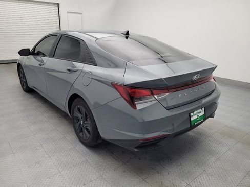 Used 2023 Hyundai Elantra SEL w/ Preferred Accessory Package image 5