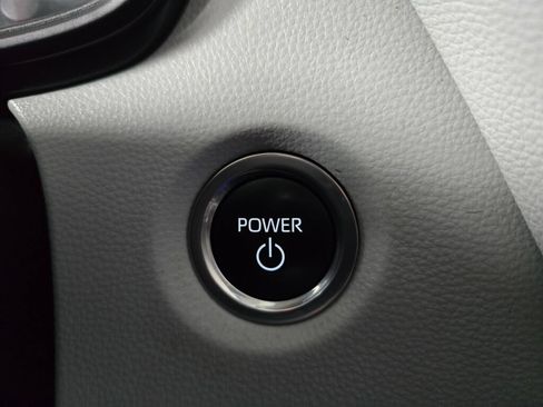 Used 2024 Toyota Corolla SE w/ SE Package FWD image 31