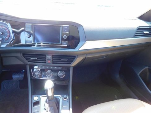 Used 2020 Volkswagen Jetta SE FWD image 7