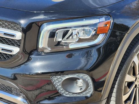 Certified 2022 Mercedes-Benz GLB 250 4MATIC image 8