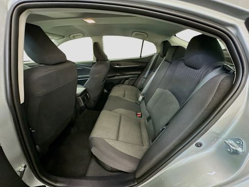 Used 2025 Toyota Camry LE image 29