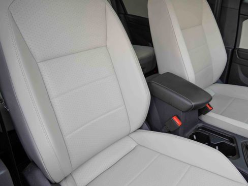 Used 2021 Volkswagen Tiguan SE R-Line image 14