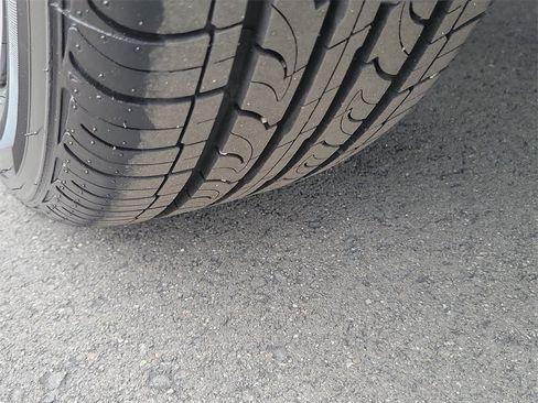 Used 2023 Kia Forte LXS image 27