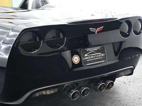 Used 2006 Chevrolet Corvette Convertible w/ Preferred Equipment Group RWD image 10