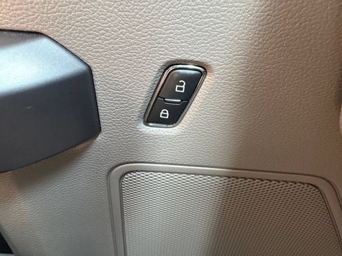 Used 2020 Ford F150 XLT RWD image 17
