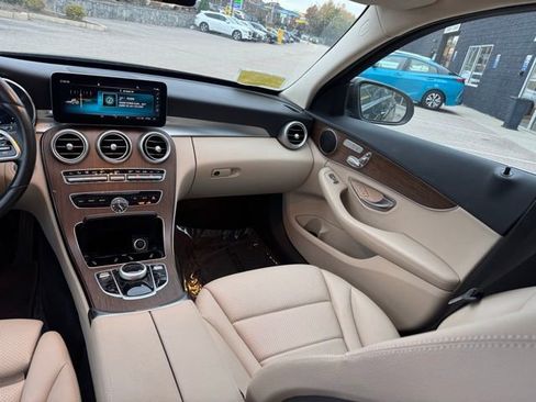 Used 2021 Mercedes-Benz C 300 4MATIC Sedan image 38