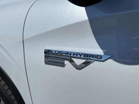 Used 2025 Mitsubishi Outlander SEL image 7