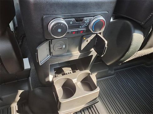 Used 2022 Ford Explorer Limited w/ Equipment Group 301A image 15