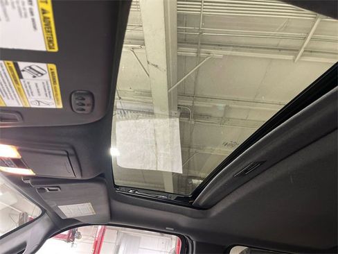 Used 2016 Ford F250 Platinum w/ FX4 Off-Road Package image 22