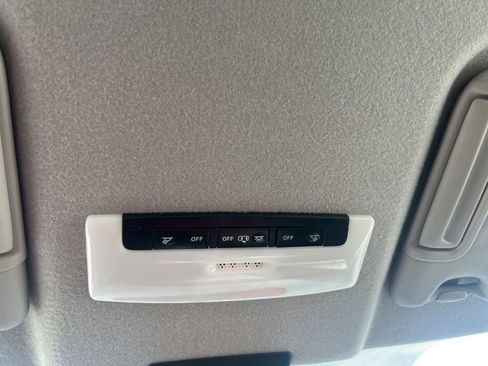 Used 2024 Nissan Kicks S image 28