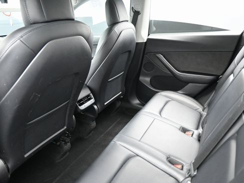 Used 2021 Tesla Model Y Long Range image 29