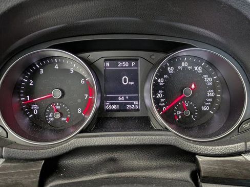 Used 2016 Volkswagen Passat 1.8T SE image 11