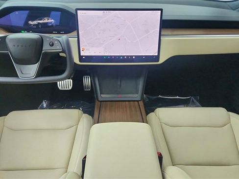 Used 2023 Tesla Model S Standard Range image 18