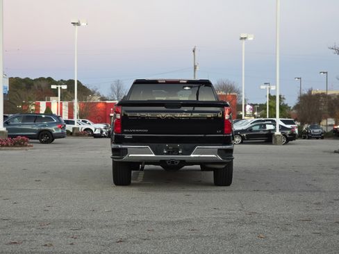 Used 2022 Chevrolet Silverado 1500 LT image 7