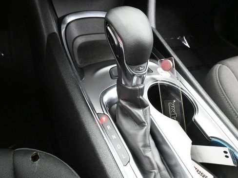 Used 2024 Chevrolet Malibu LT FWD image 22